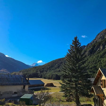 Bed And Breakfast Les Airelles Val-des-Pres Exterior photo