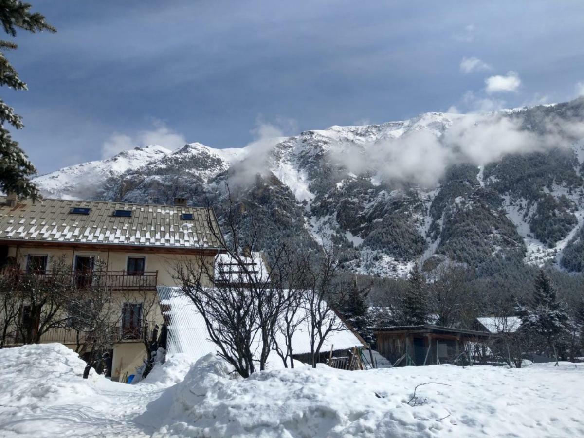 Bed And Breakfast Les Airelles Val-des-Pres Exterior photo